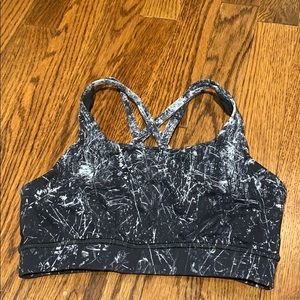 Lululemon energy bra size 4